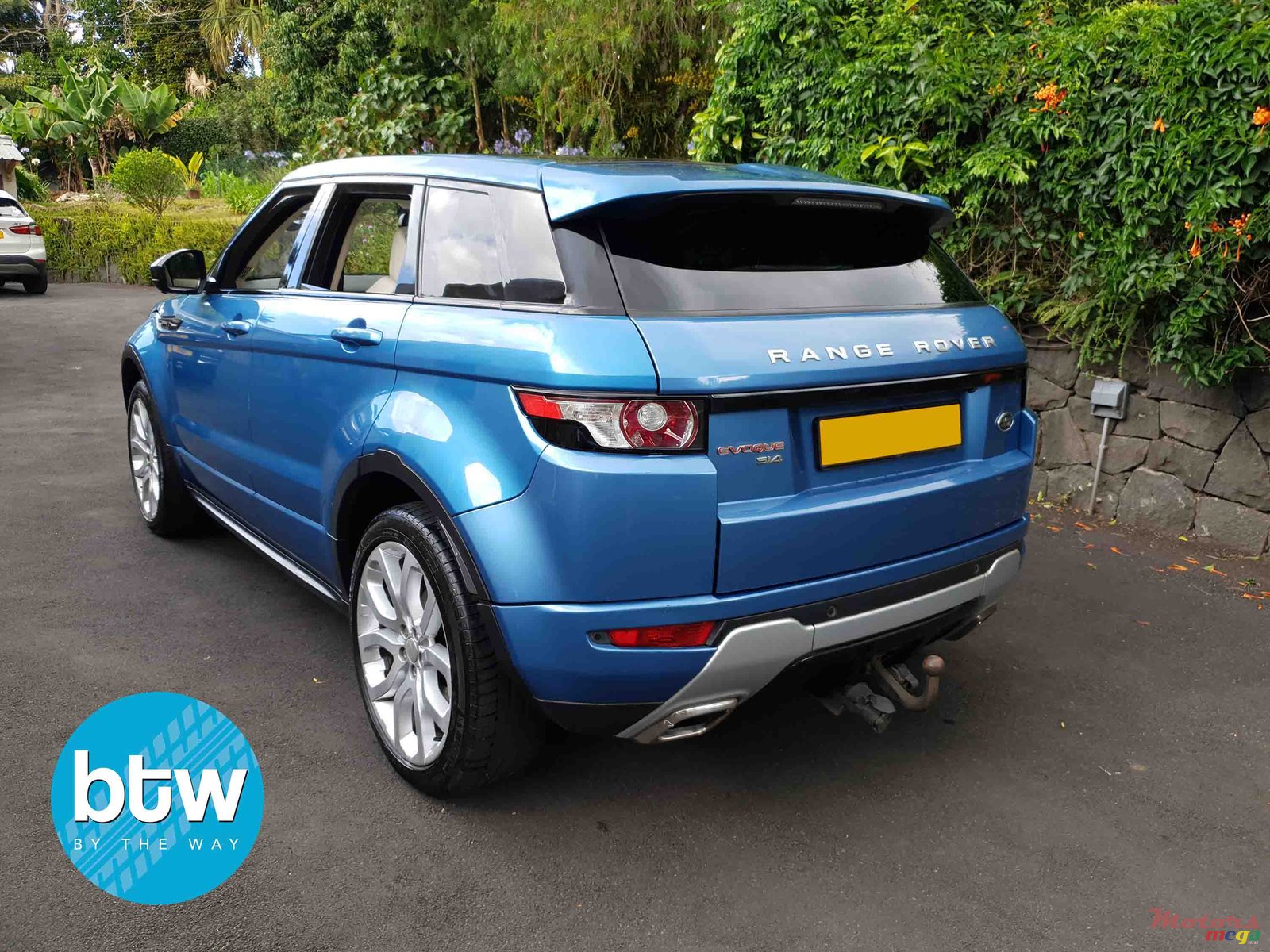 2014' Land Rover Range Rover Evoque photo #3