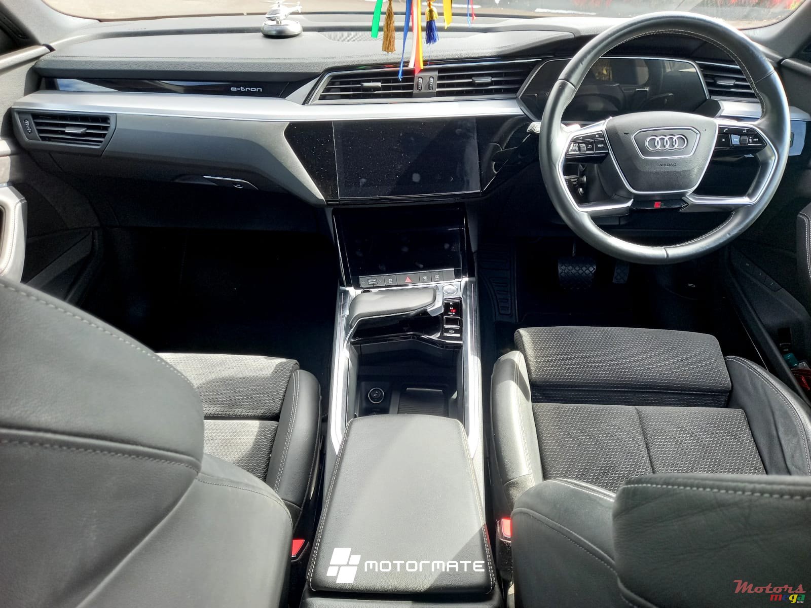 2020' Audi e-tron S55 photo #6