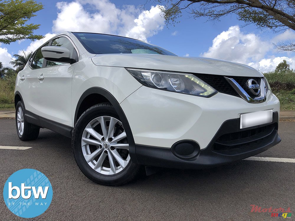 2015' Nissan Qashqai photo #1