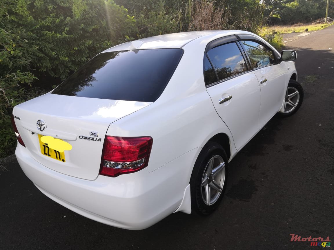 2011' Toyota Axio Limited Edition Japan photo #2