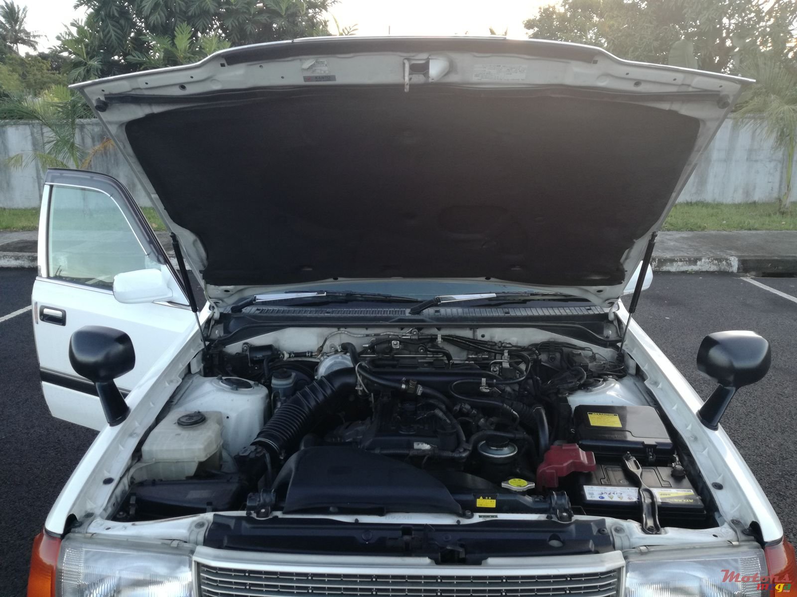 2008' Toyota Crown photo #5