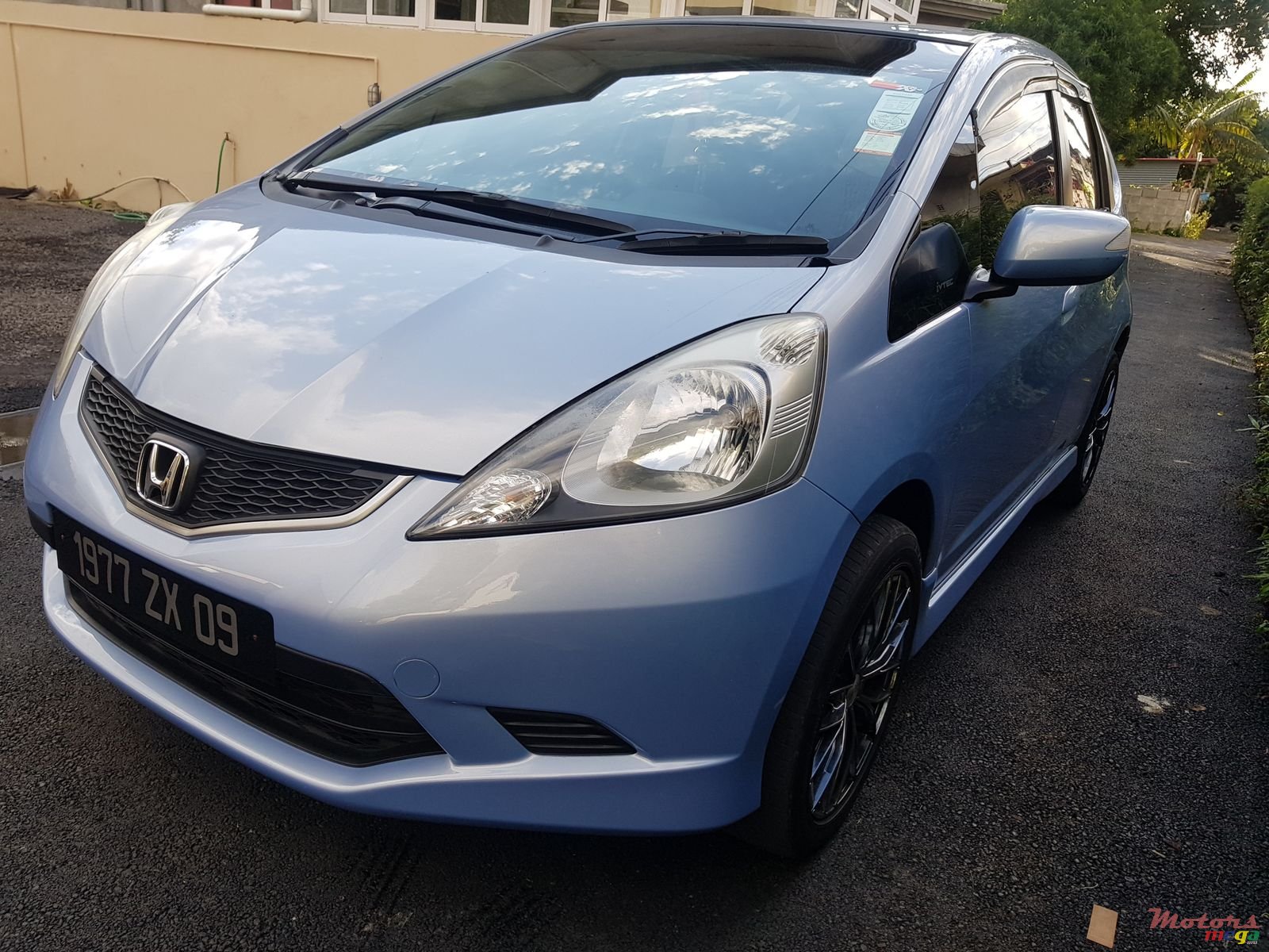 2009' Honda fit automatic photo #1