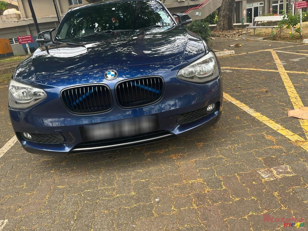 2012' BMW 1 Series photo #5