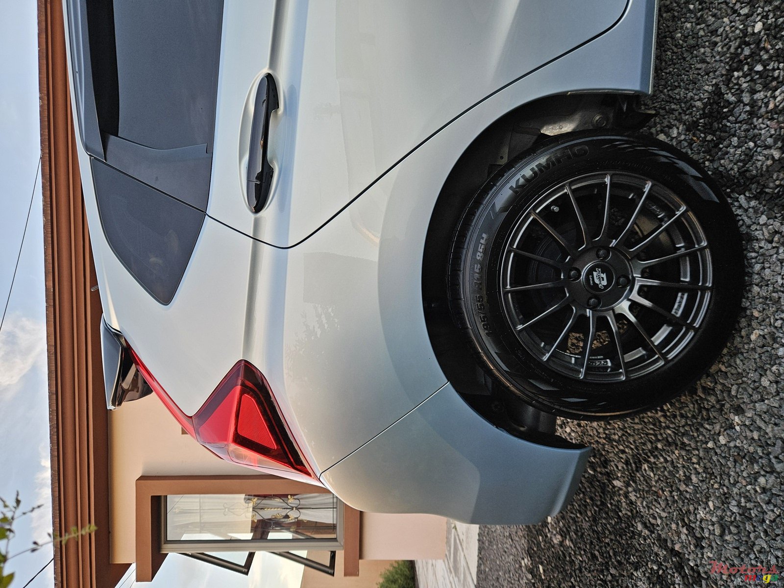 2019' Honda Fit photo #3