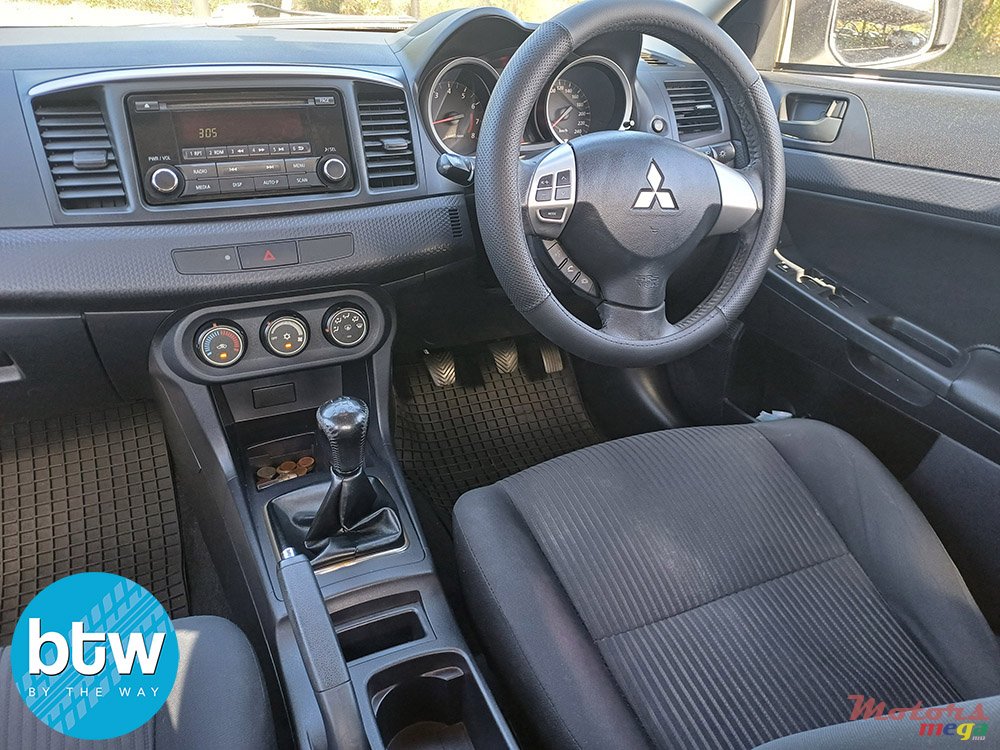 2015' Mitsubishi Lancer photo #5