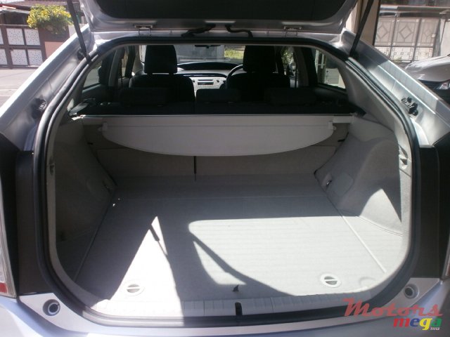 2013' Toyota Prius Plug-in Hybrid Hybrid photo #6