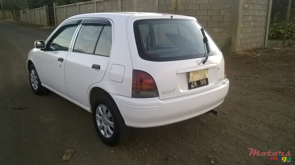 1998' Toyota Starlet photo #3
