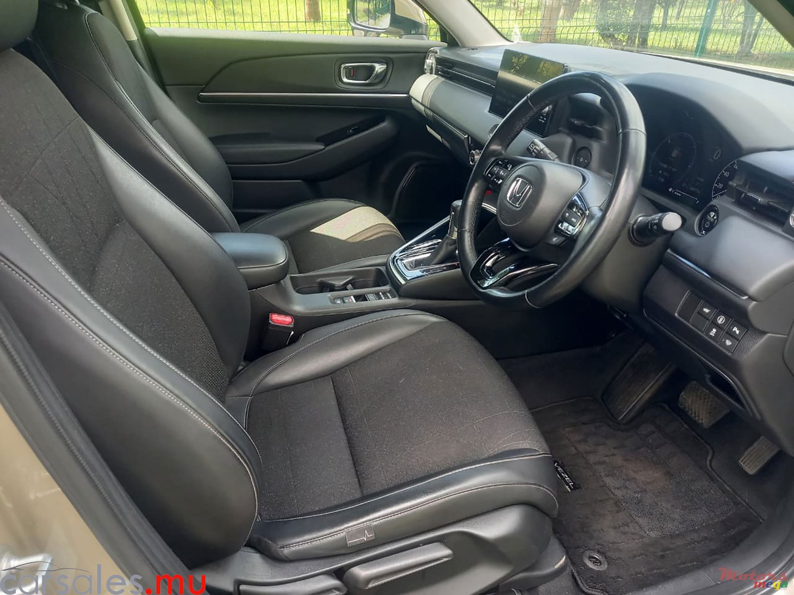 2021' Honda Vezel Z E-HEV 1.5 Hybrid photo #6