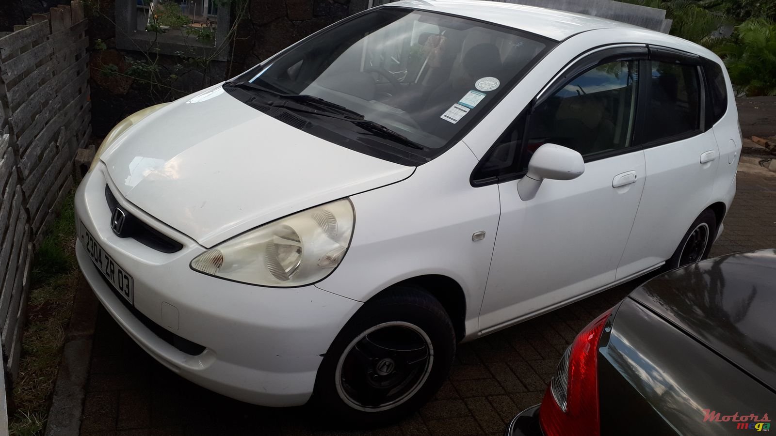 2003' Honda Fit photo #2