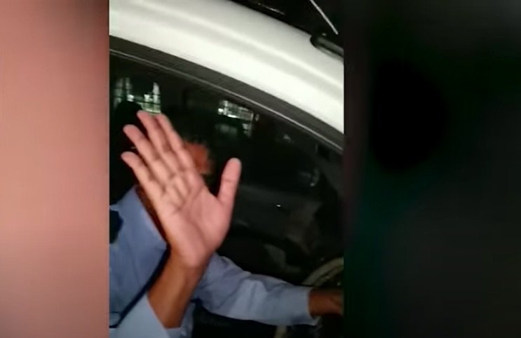 Accident: un policier ivre et en uniforme au volant d’une voiture… de police !