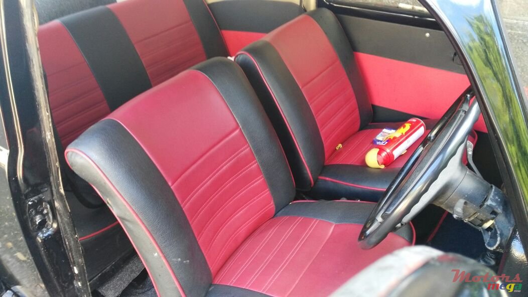 1970' Volkswagen Beetle photo #4