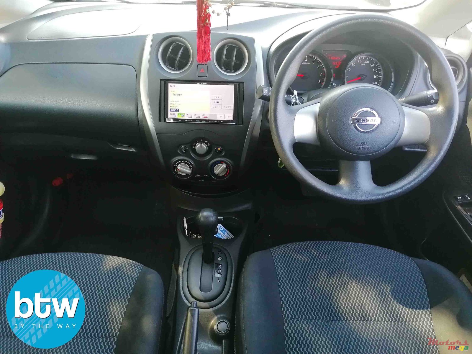 2013' Nissan Note photo #6