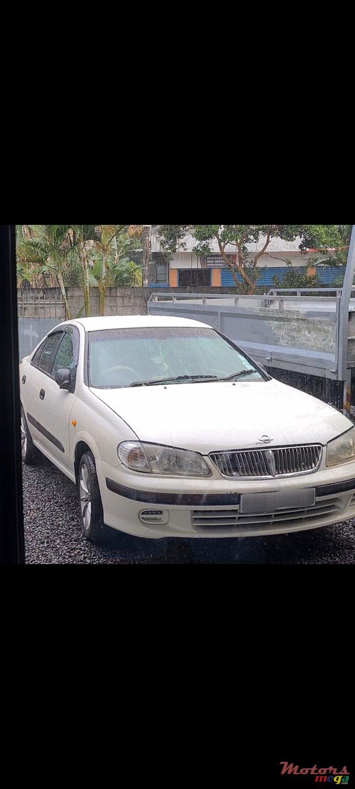 2000' Nissan Sunny photo #1