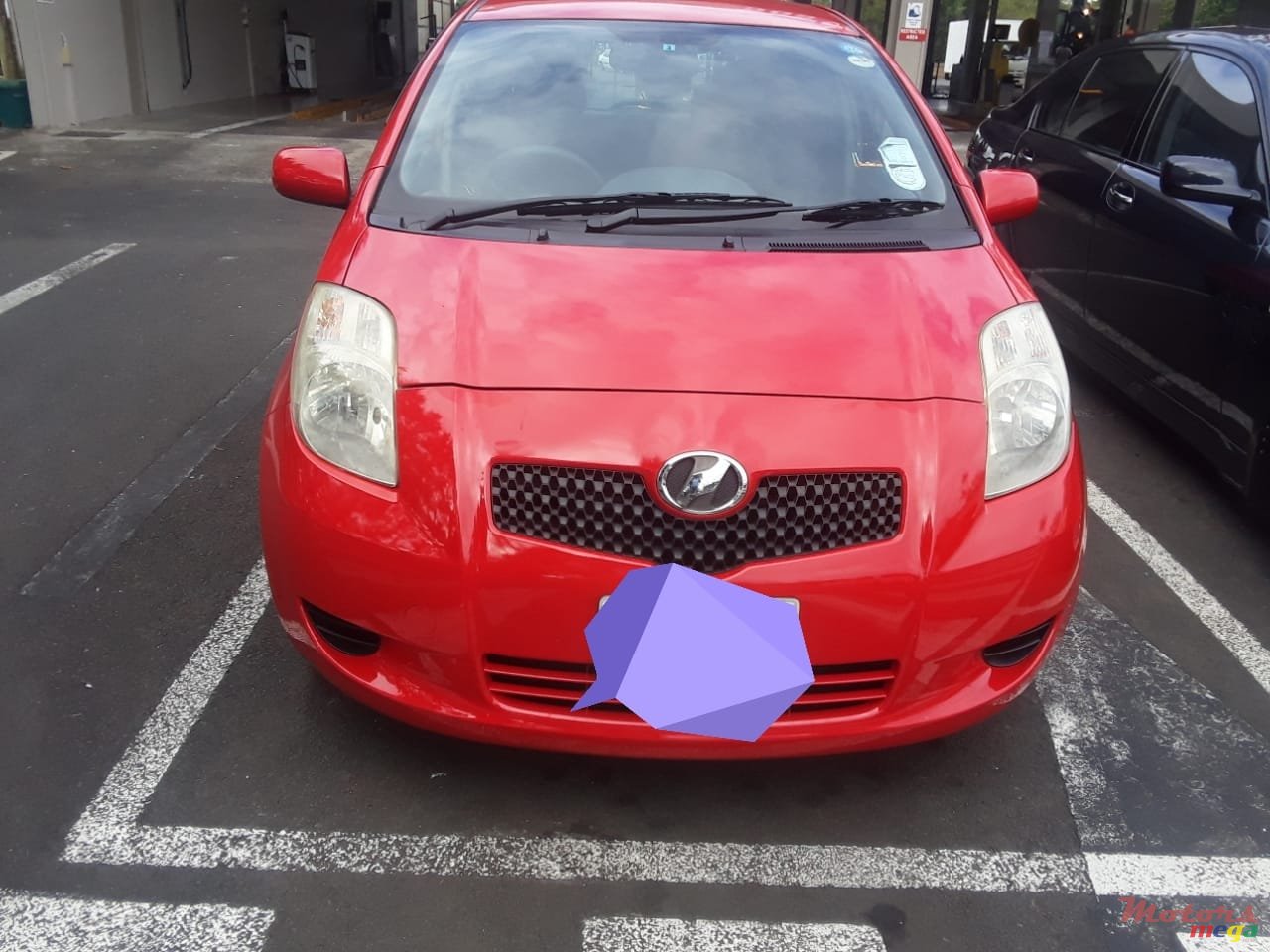 2007' Toyota Vitz photo #1