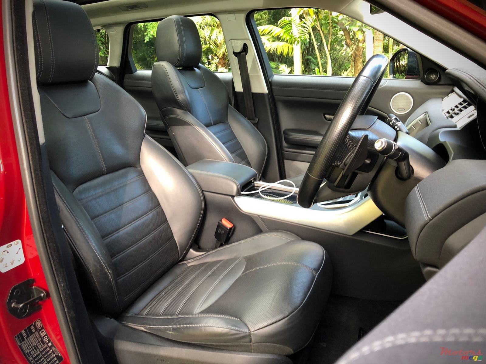 2016' Land Rover Range Rover Evoque Sport photo #7