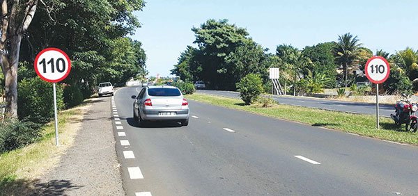 Sécurité routière : Barlen Munusami pour la révision de la limitation à 40 km/h sur des bretelles d’autoroutes