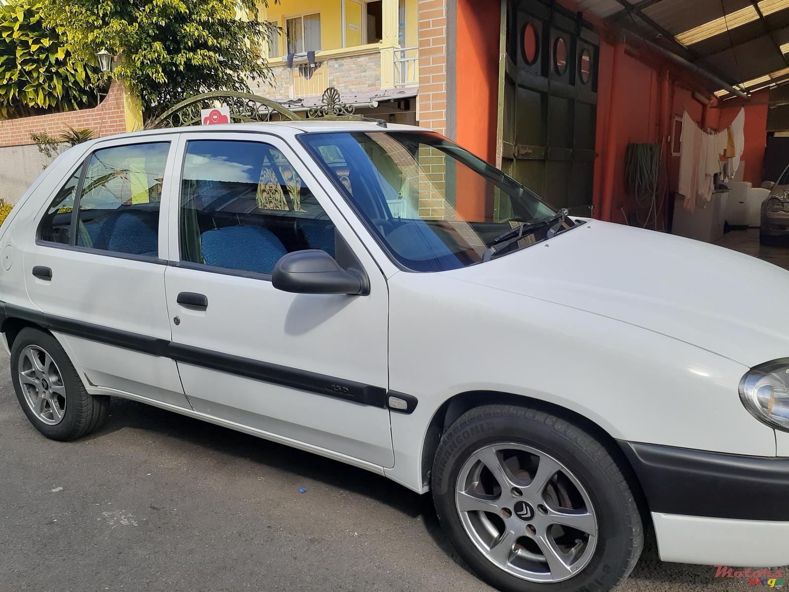 2000' Citroen Saxo photo #3