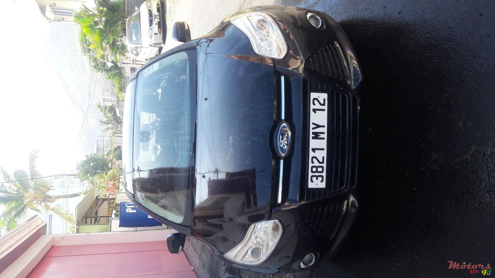 2012' Ford Focus photo #3