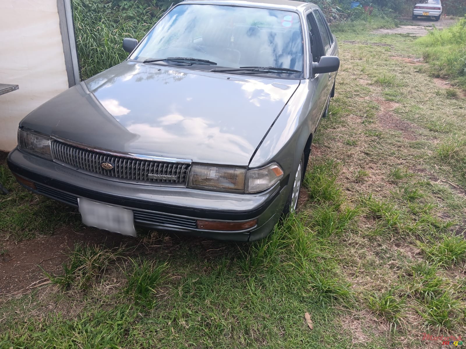 1992' Toyota Corona photo #1