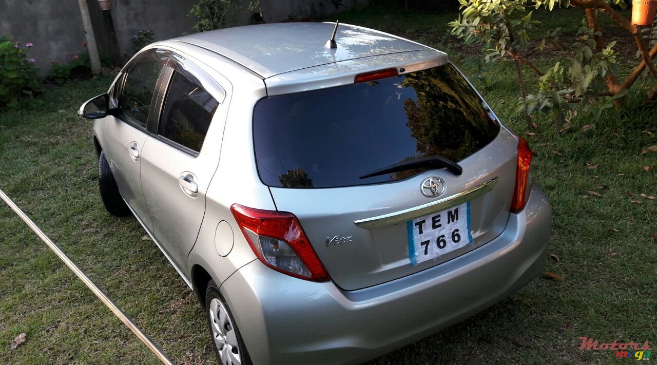 2014' Toyota Vitz photo #1
