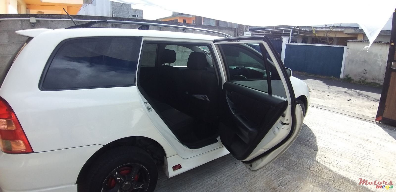 2004' Toyota Fielder photo #5