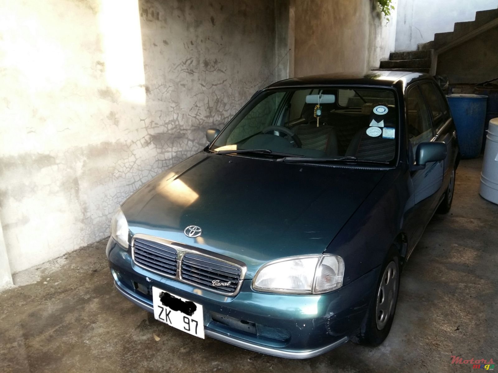 1997' Toyota Starlet Carat photo #1