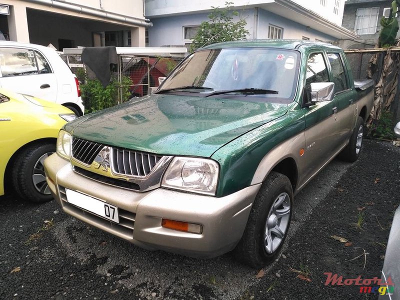 2007' Mitsubishi L 200 photo #2