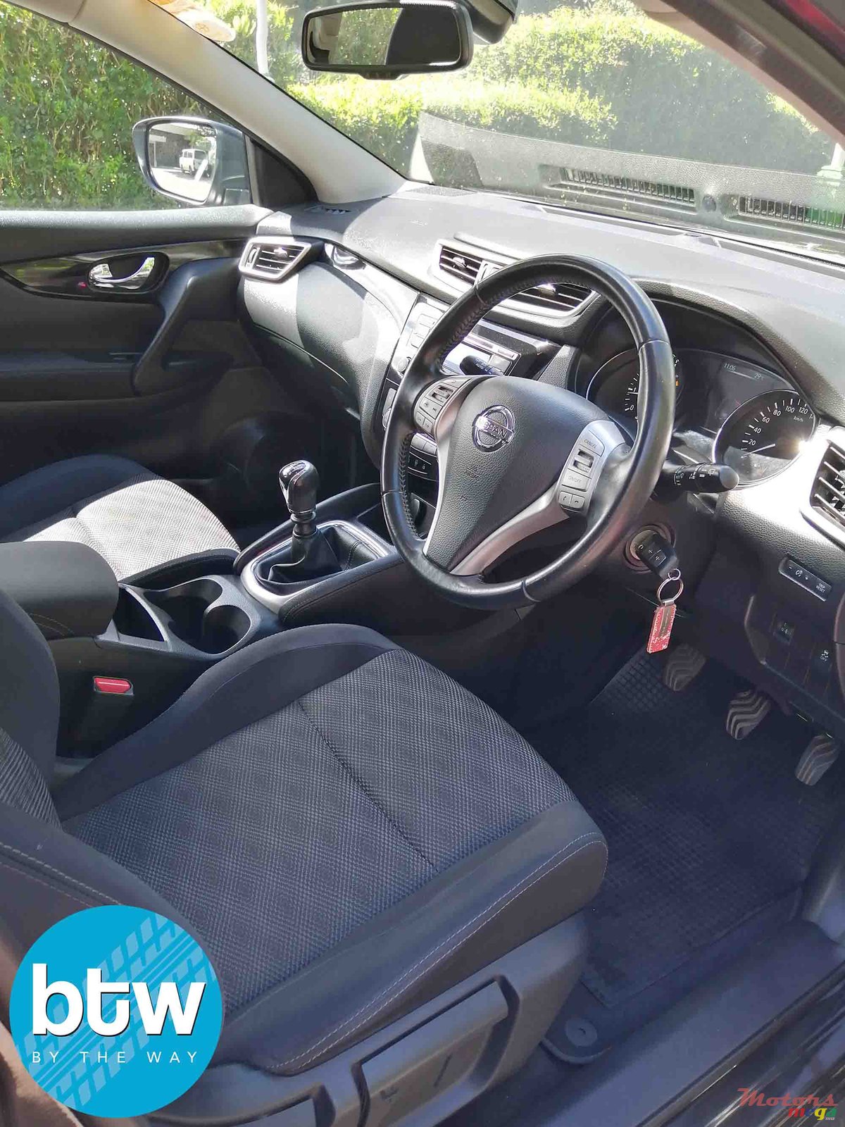 2015' Nissan Qashqai 1.2T photo #6