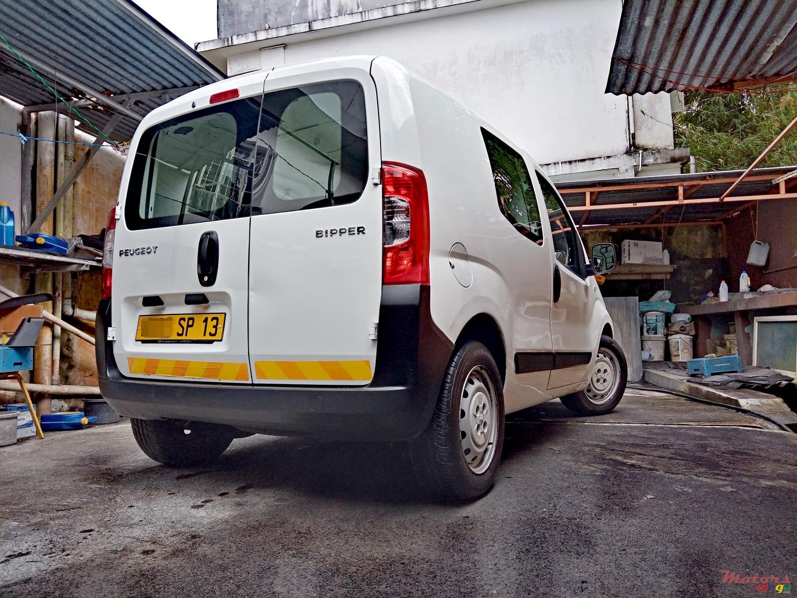 2013' Peugeot photo #2