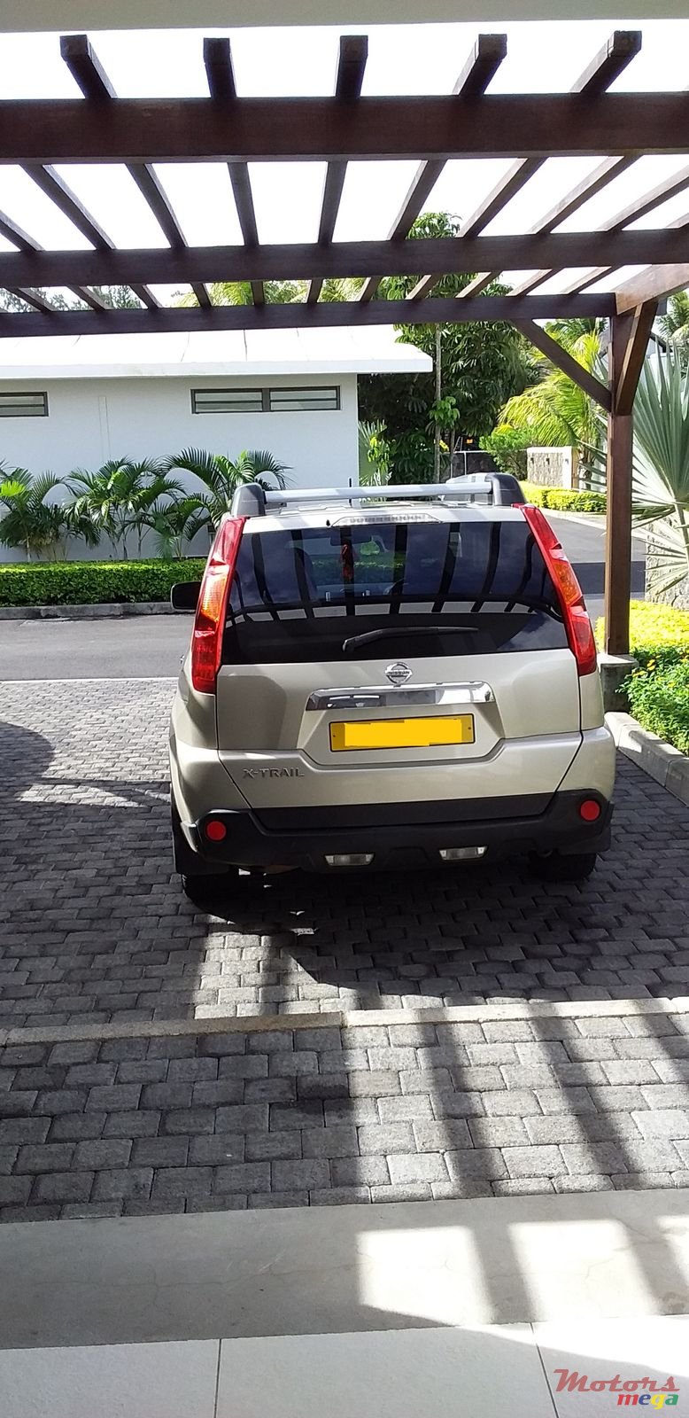 2011' Nissan X-Trail photo #2