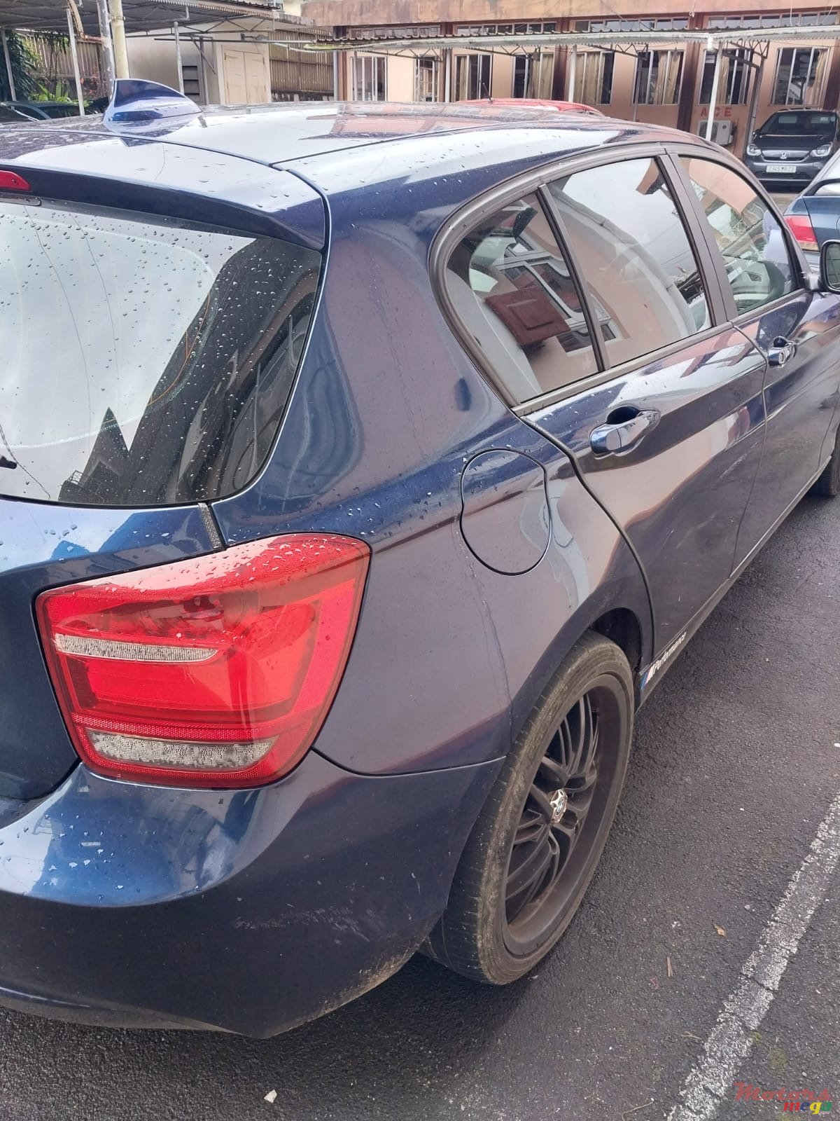 2012' BMW 116 photo #2