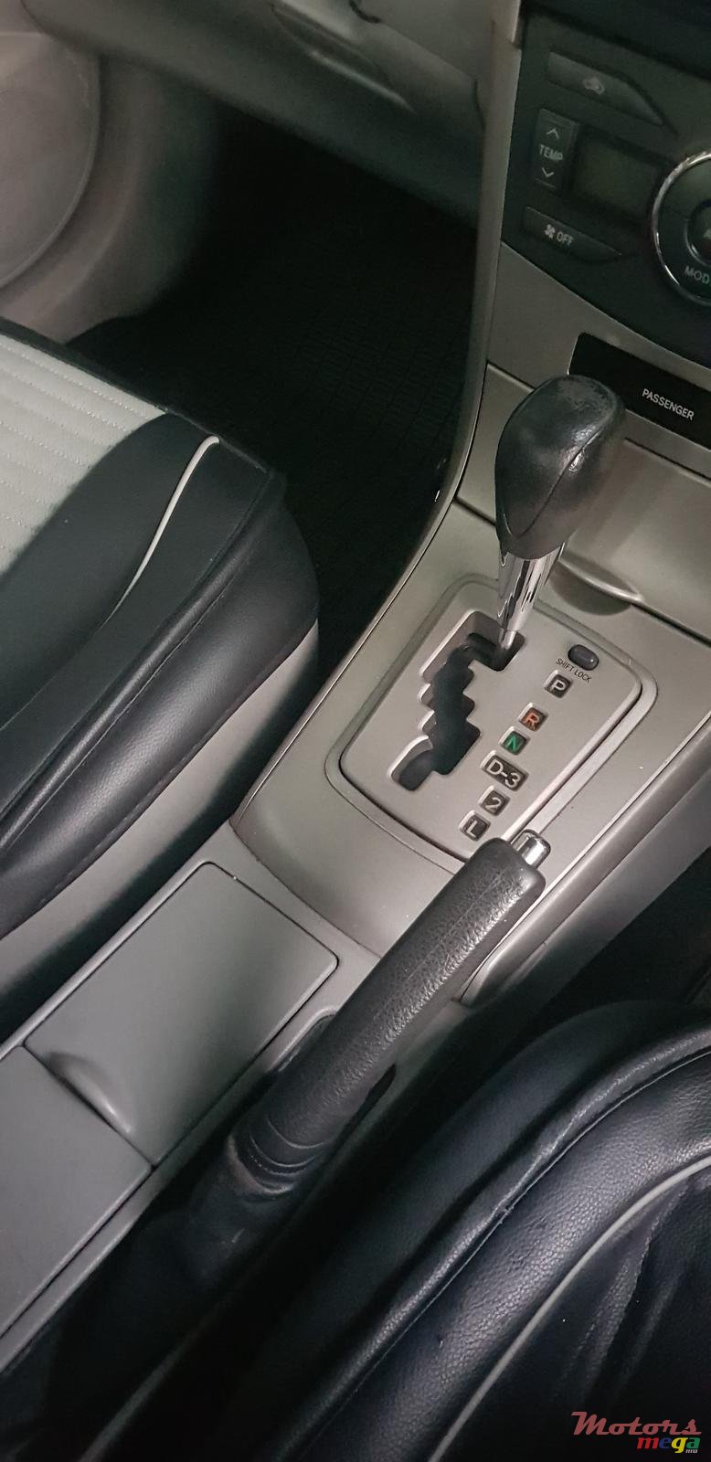 2009' Toyota Corolla photo #4