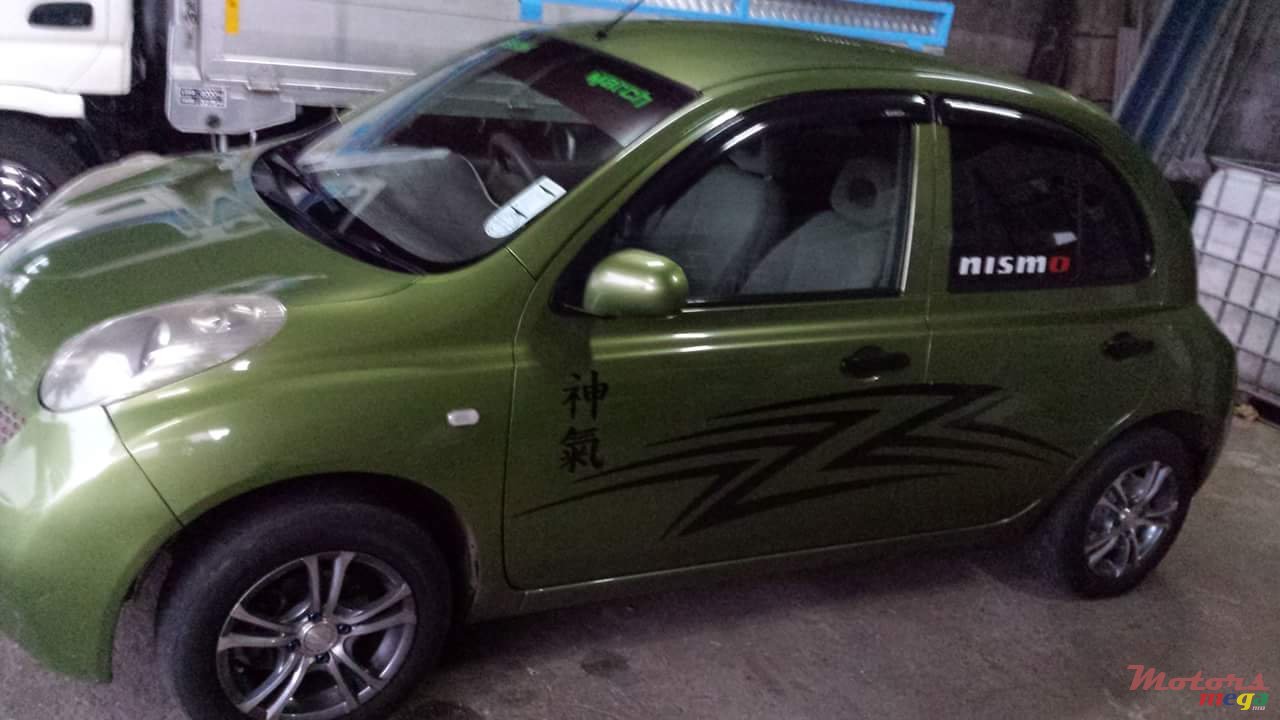 2004' Nissan photo #3