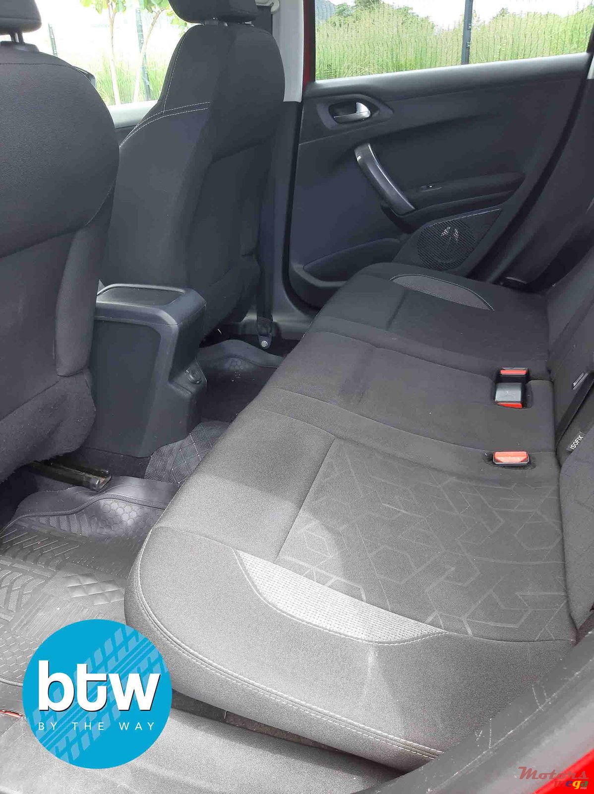 2018' Peugeot 2008 photo #4