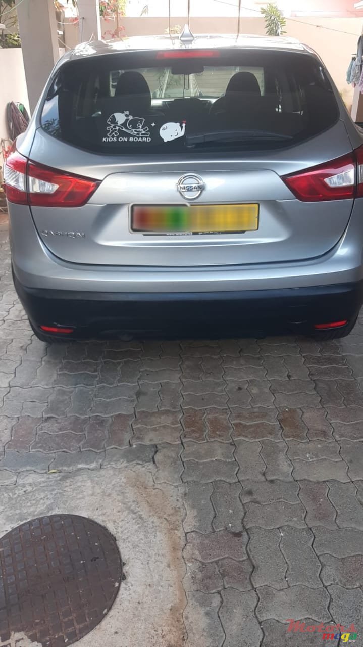 2015' Nissan Qashqai photo #7