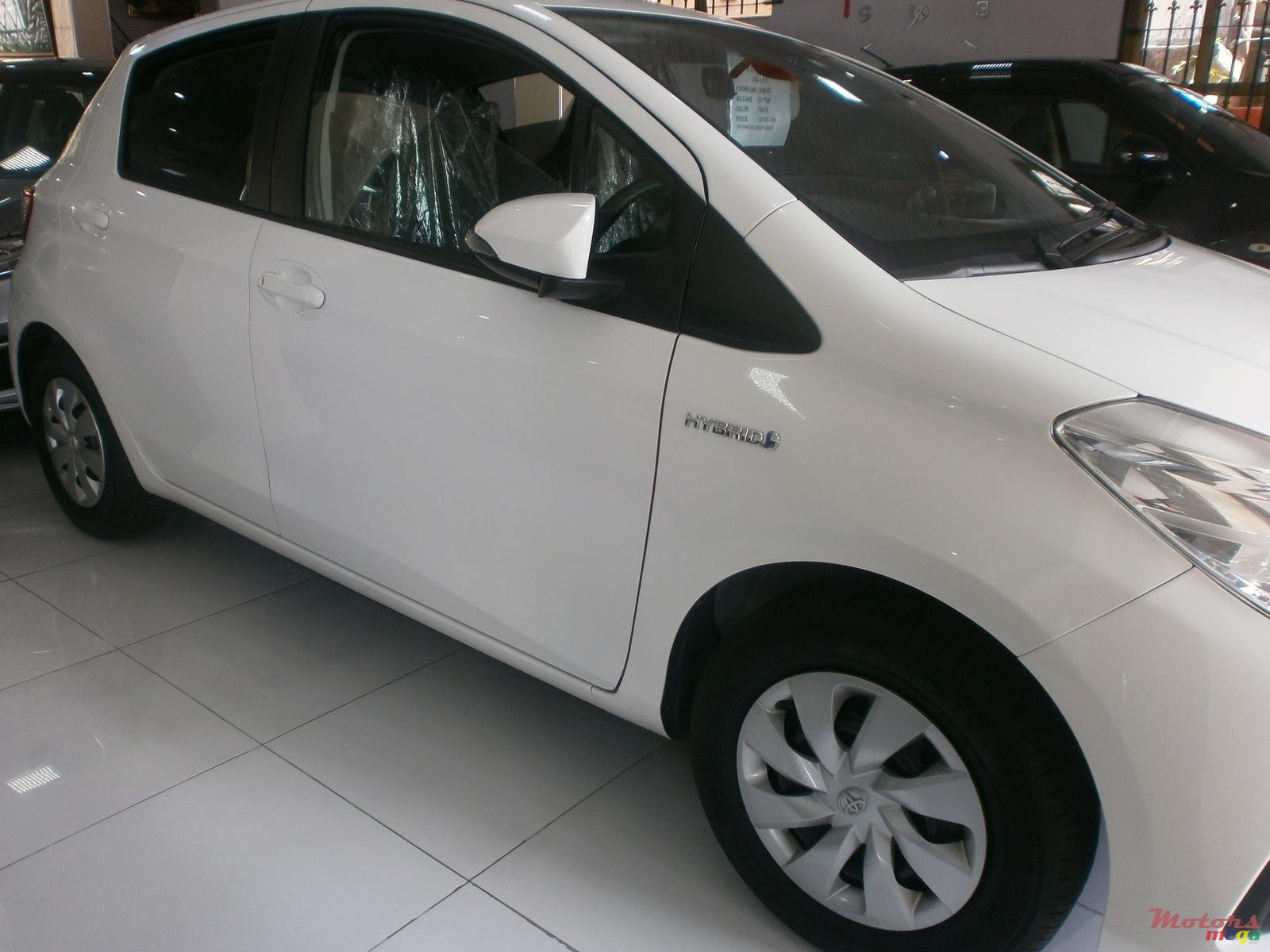 2017' Toyota Vista Hybrid photo #4