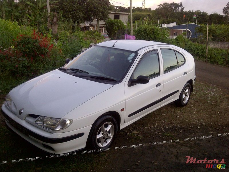 1997' Renault photo #2