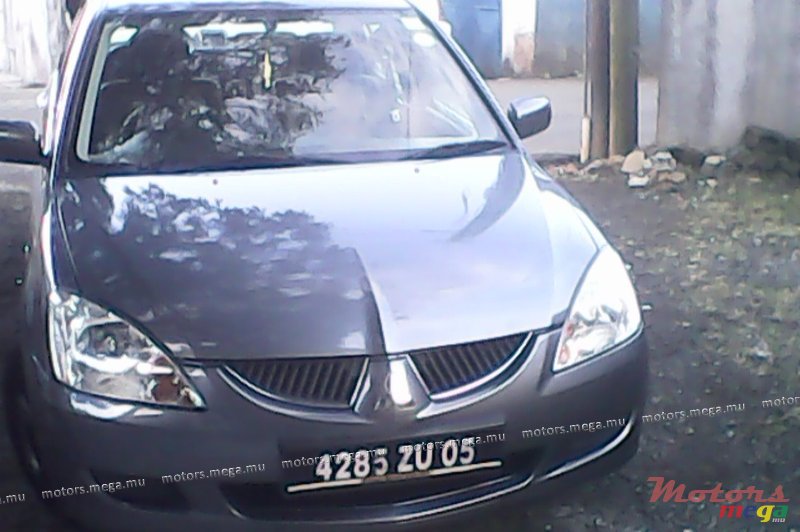 2005' Mitsubishi Lancer glx photo #1