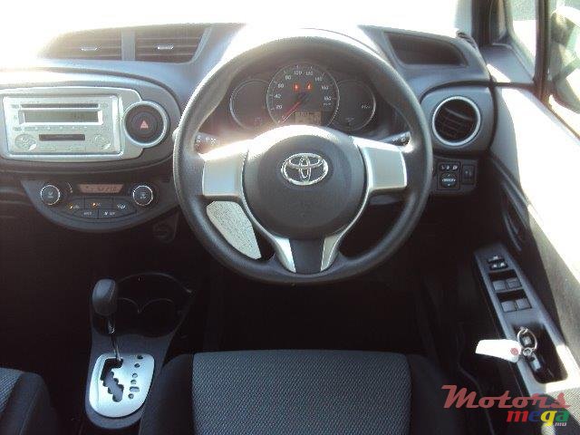 2012' Toyota Vitz photo #3
