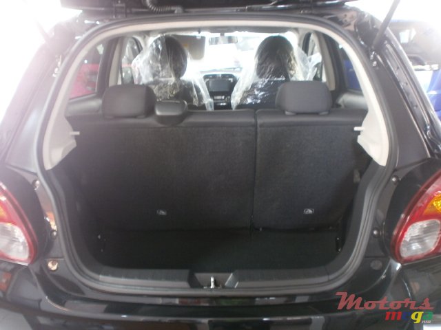 2013' Mitsubishi Mirage photo #5