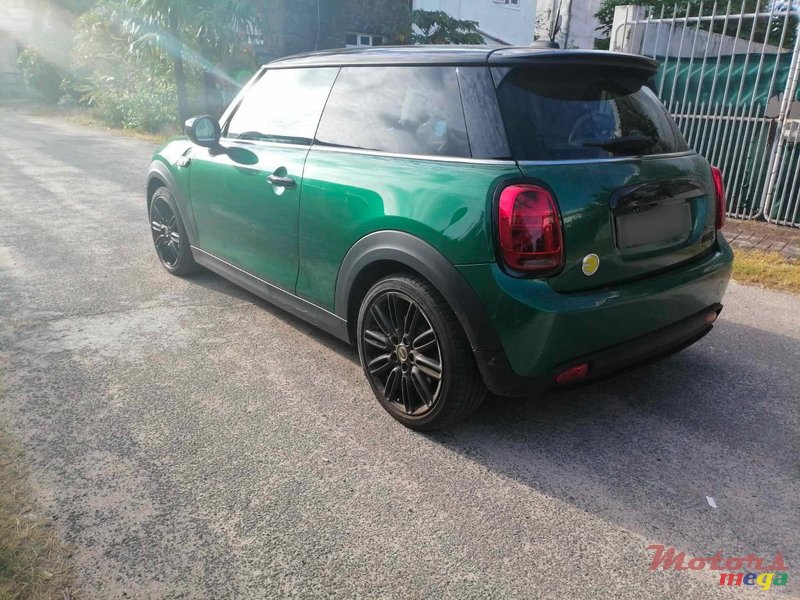 2022' MINI Cooper S photo #3