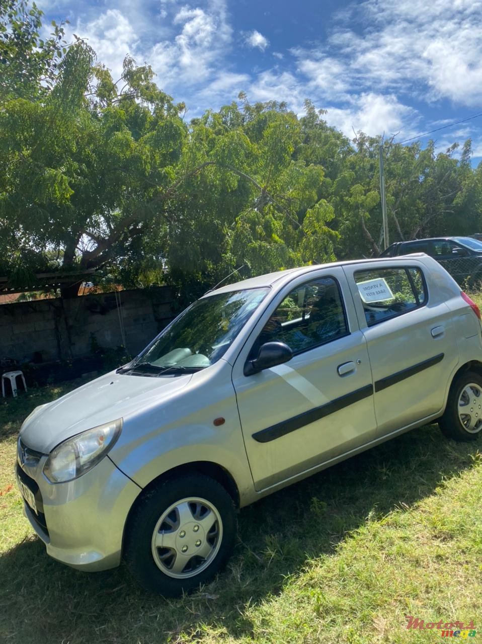2015' Suzuki Alto photo #3