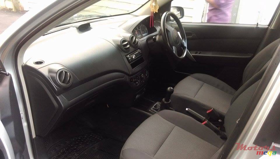 2010' Chevrolet Aveo photo #4