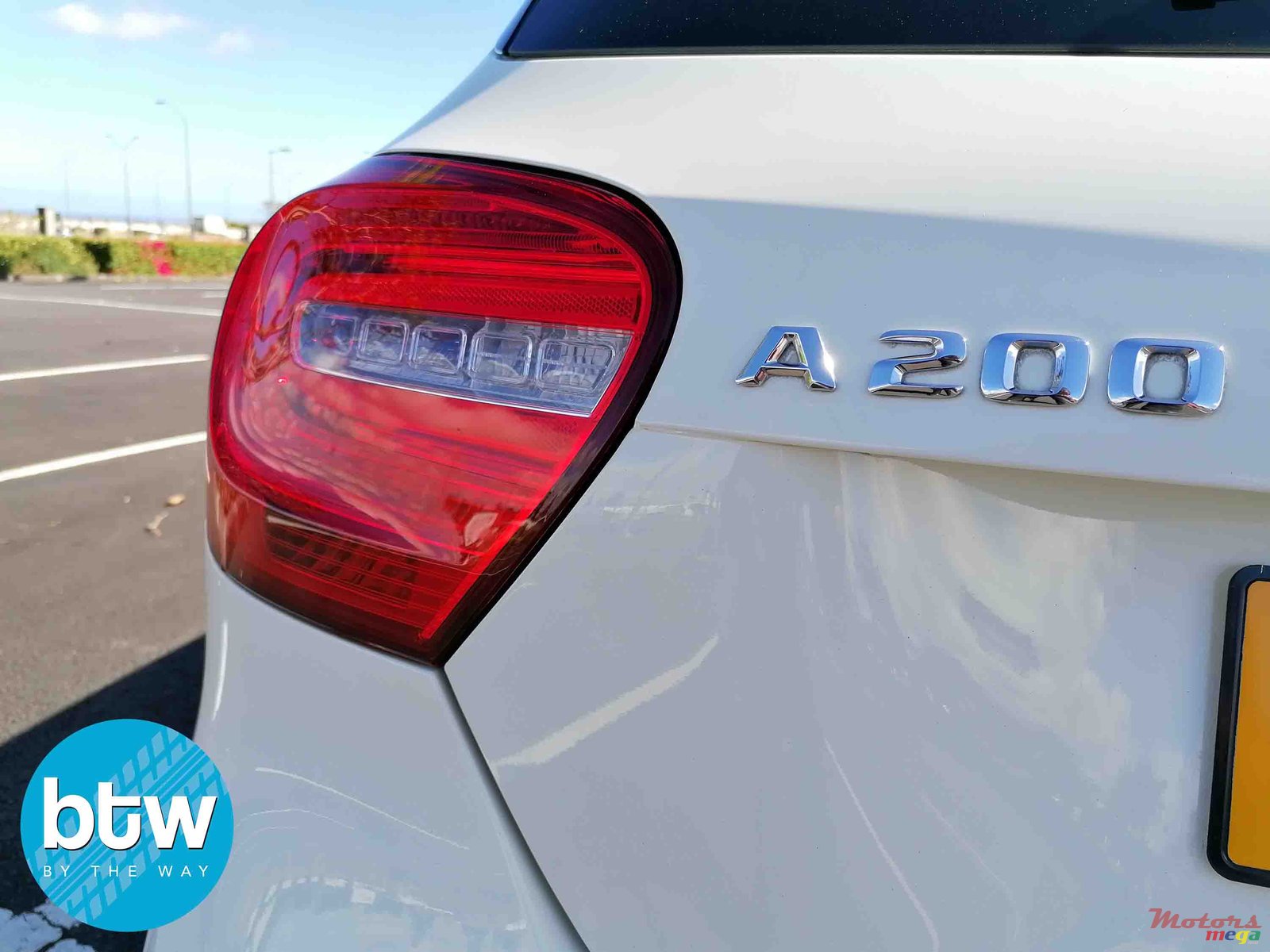 2015' Mercedes-Benz A-Class A200 - 156hp photo #3