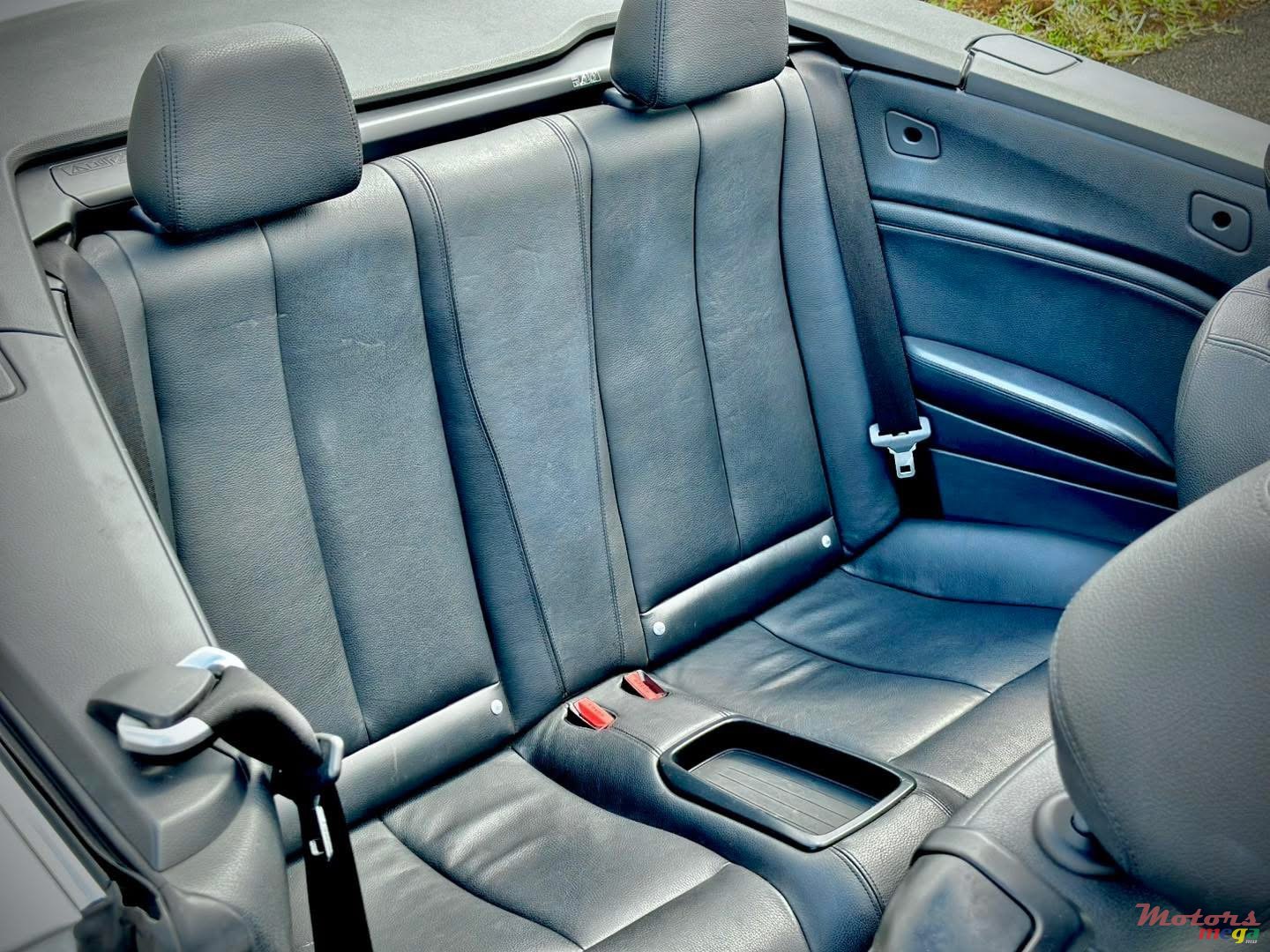 2016' BMW 218 photo #7