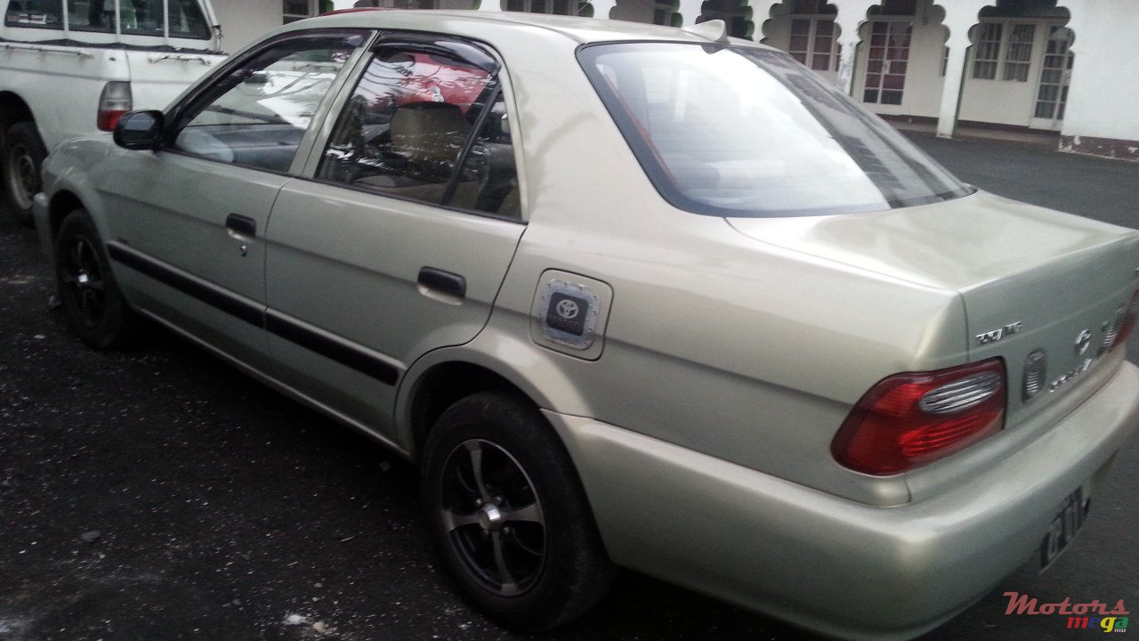 2001' Toyota SOLUNA photo #1