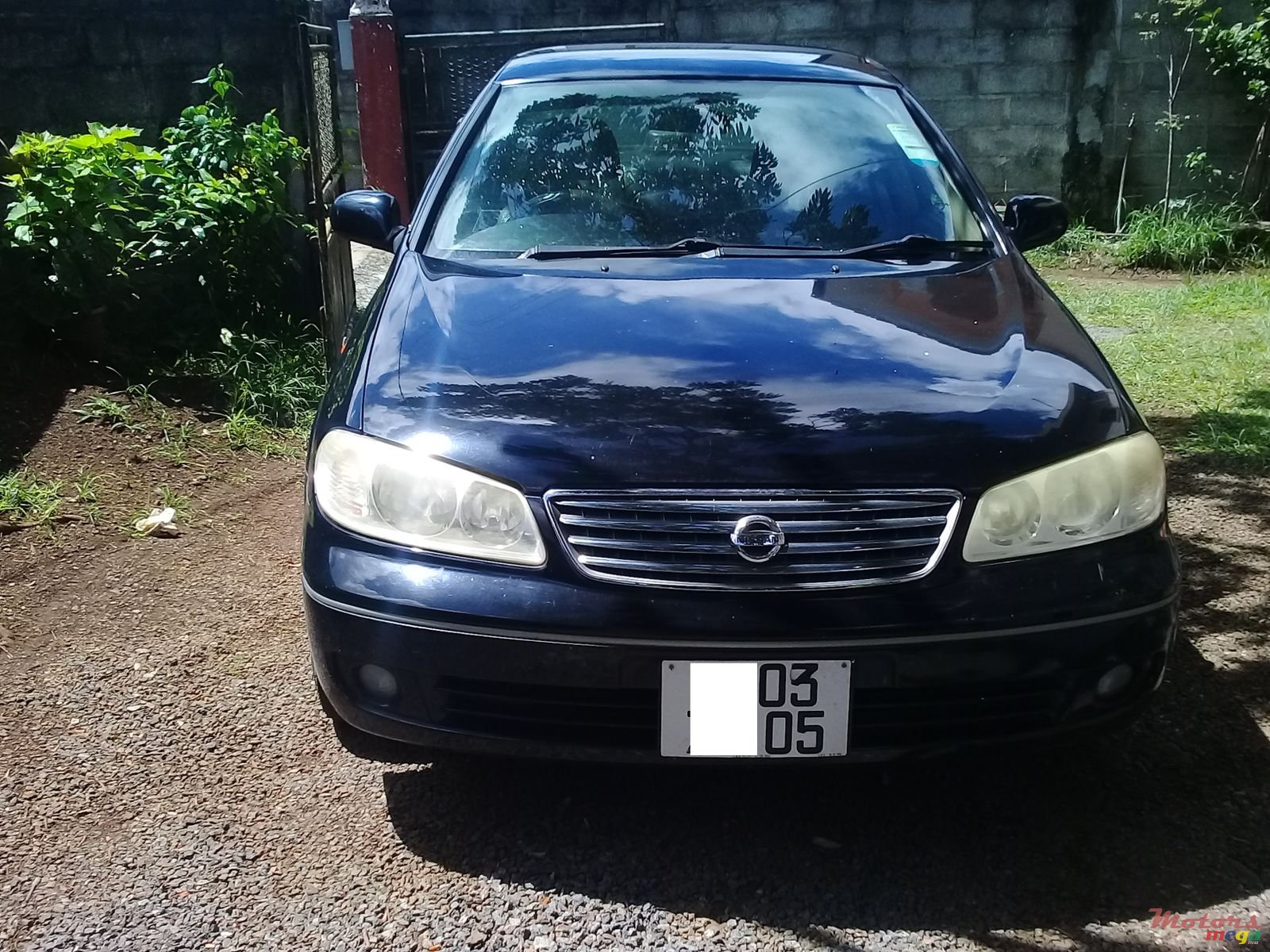 2005' Nissan Sunny photo #1