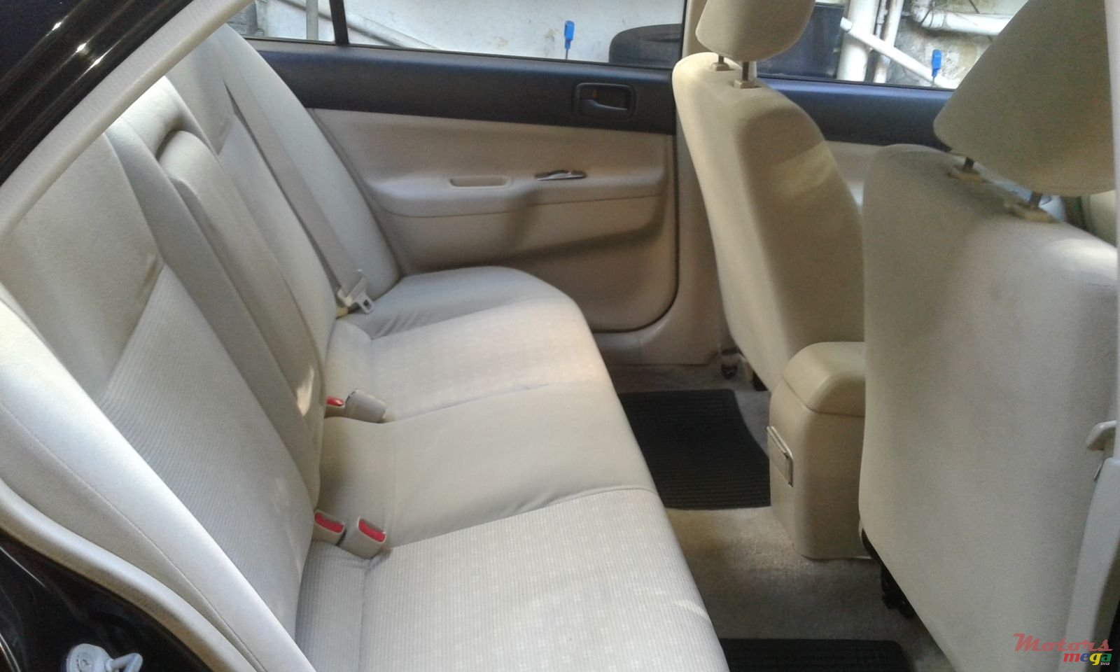 2005' Mitsubishi Lancer photo #5