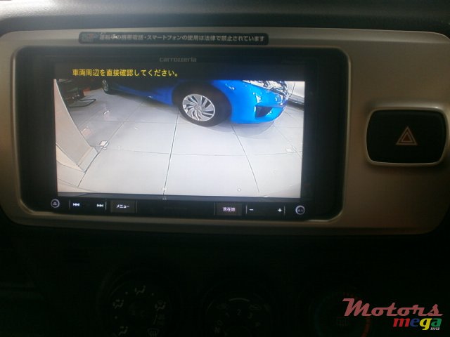 2016' Toyota Vitz photo #3