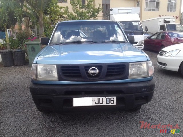2006' Nissan Navara 2*4 photo #1